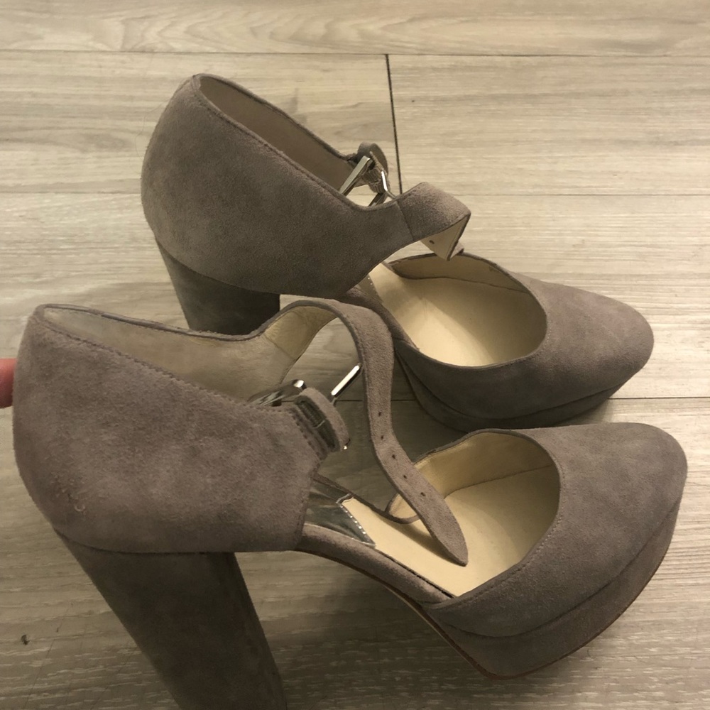 Michael Kors heels - Picture 2 of 4
